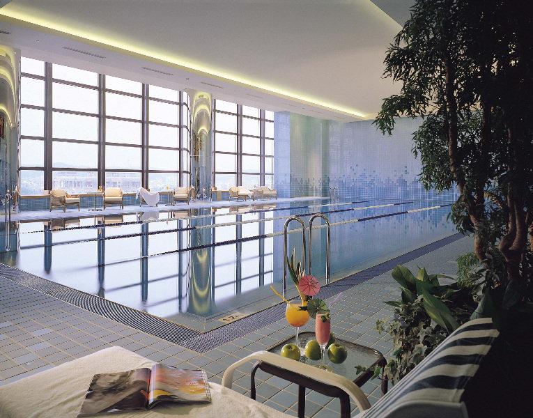 Ambassador Hotel Hsinchu Udogodnienia zdjęcie The pool at the Westin Palace, Brussels