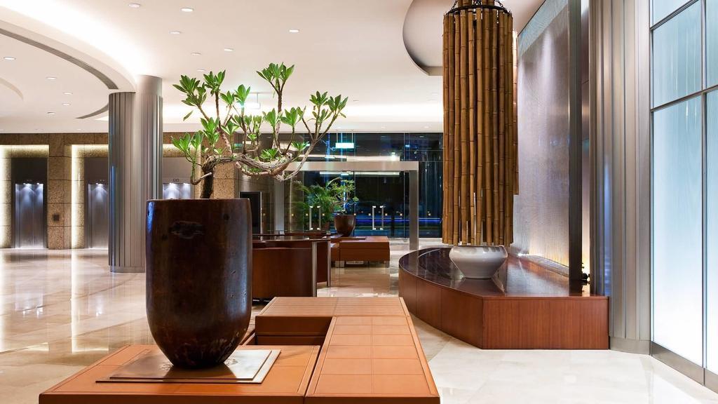 Ambassador Hotel Hsinchu Zewnętrze zdjęcie The lobby of the hotel