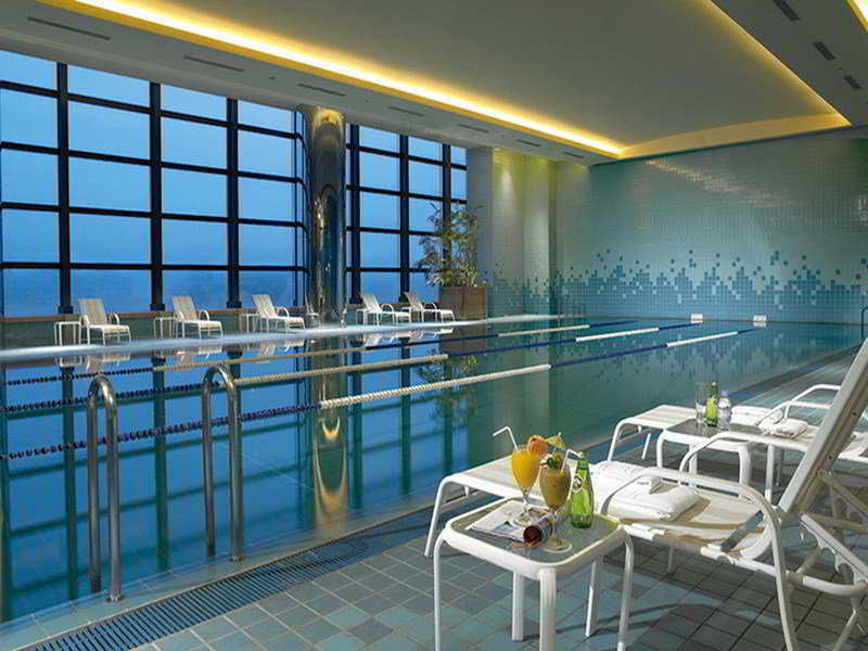 Ambassador Hotel Hsinchu Zewnętrze zdjęcie The pool at the 101